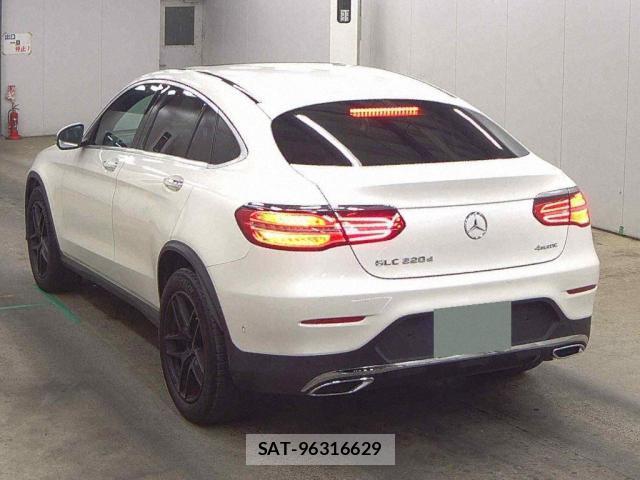 Mercedes Benz GLC-CLASS 2017-11 8009356-1