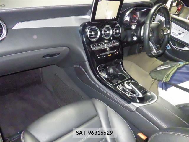 Mercedes Benz GLC-CLASS 2017-11 8009356-2