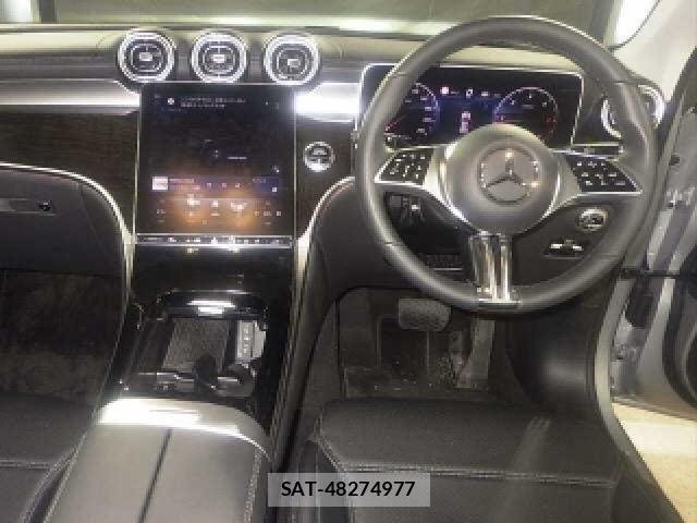 Mercedes Benz GLC-CLASS 2024-11 8010290-2