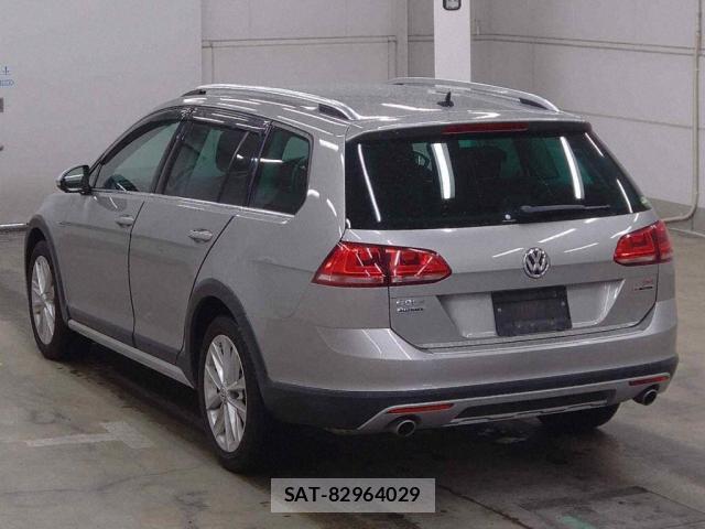 VolksWagen GOLF ALLTRACK 2017-03 8010264-1