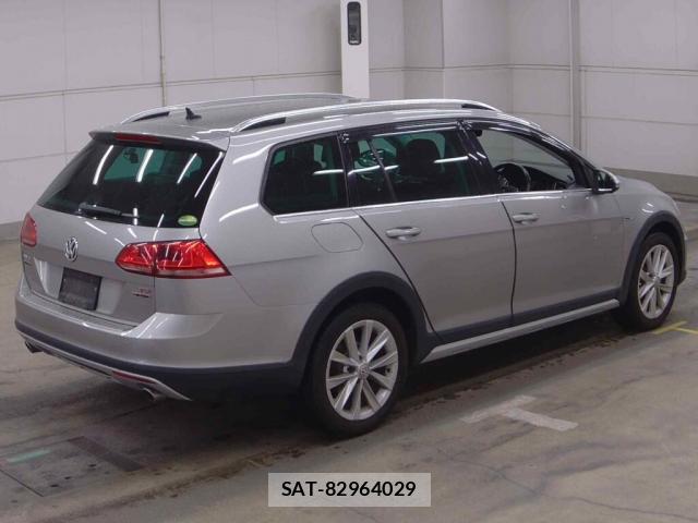 VolksWagen GOLF ALLTRACK 2017-03 8010264-5