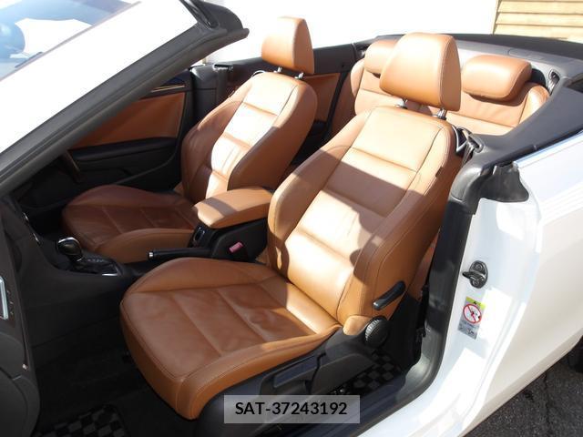 VolksWagen GOLF 2012-03 8007637-10