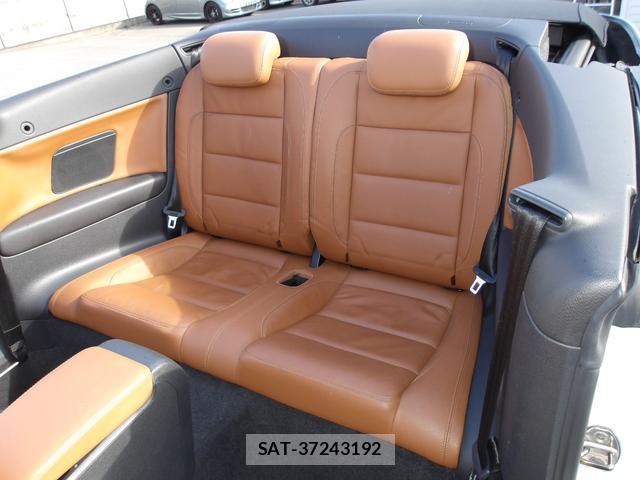 VolksWagen GOLF 2012-03 8007637-11