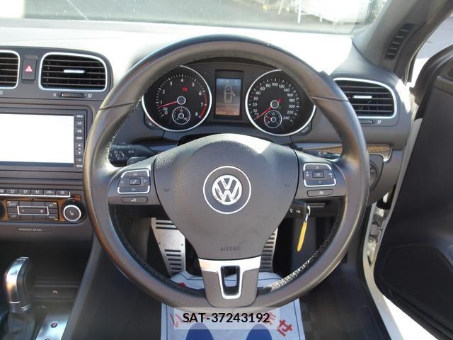 VolksWagen GOLF 2012-03 8007637-12