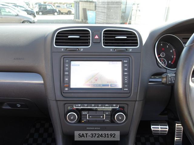 VolksWagen GOLF 2012-03 8007637-13