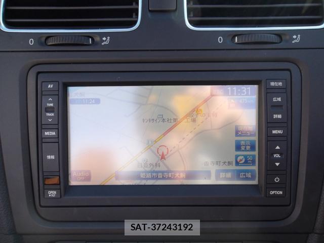 VolksWagen GOLF 2012-03 8007637-15