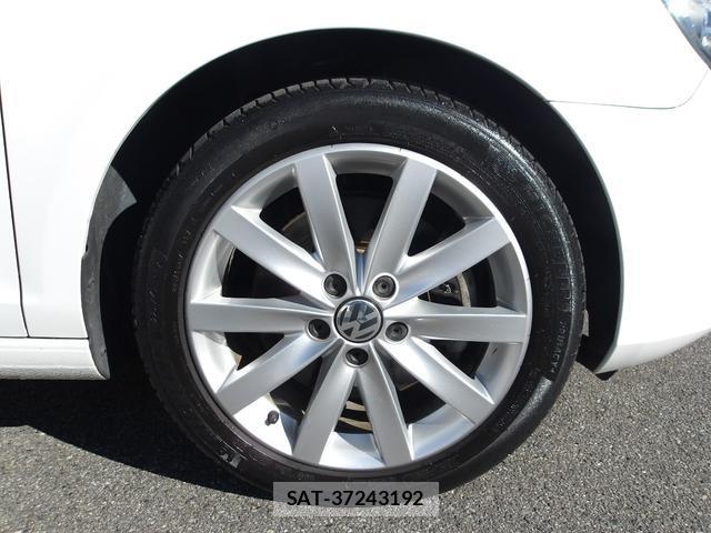 VolksWagen GOLF 2012-03 8007637-19