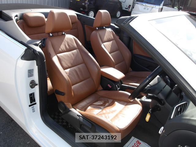 VolksWagen GOLF 2012-03 8007637-9