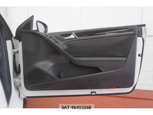 VolksWagen GOLF 2012-06 8009816-17