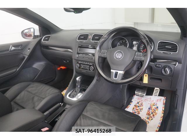 VolksWagen GOLF 2012-06 8009816-18