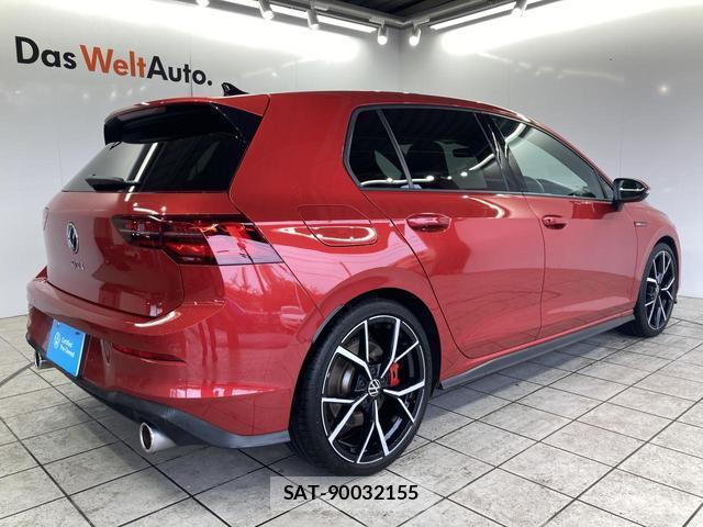 VolksWagen GOLF GTI 2022-04 7812006-16