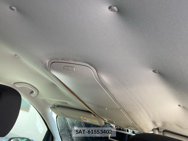 VolksWagen GOLF TOURAN 2013-08 8005805-11