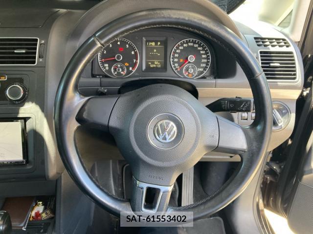 VolksWagen GOLF TOURAN 2013-08 8005805-14