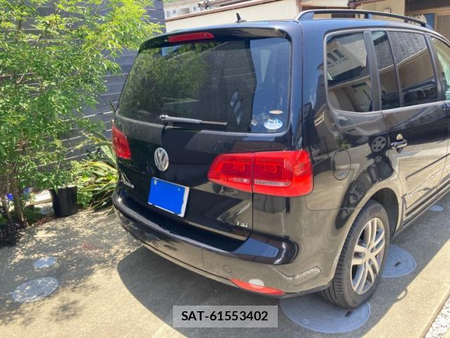 VolksWagen GOLF TOURAN 2013-08 8005805-2