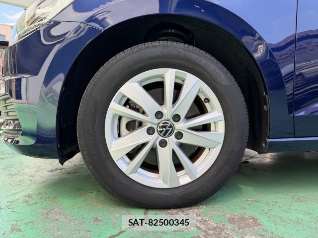 VolksWagen GOLF TOURAN 2024-04 8007686-6