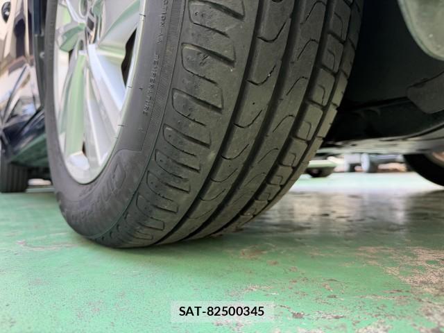 VolksWagen GOLF TOURAN 2024-04 8007686-7