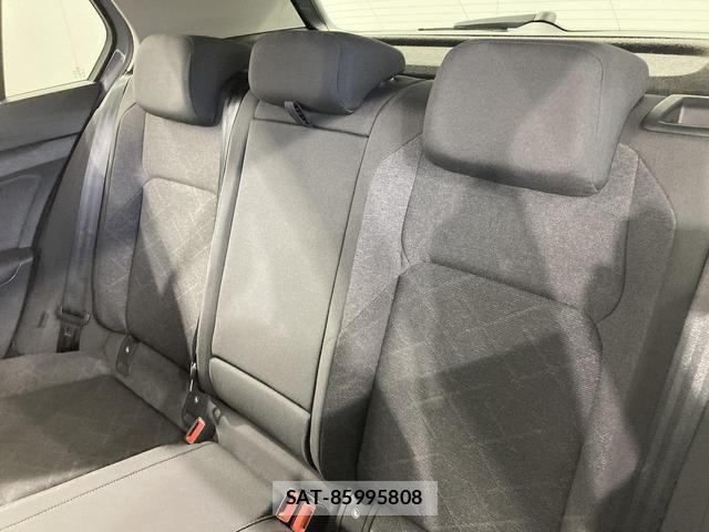 VolksWagen GOLF 2024-06 7812005-13