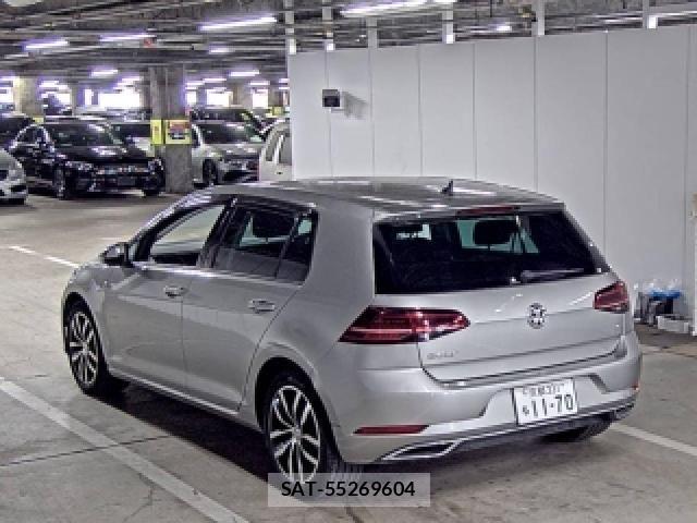 VolksWagen GOLF 2018-06 8010286-1