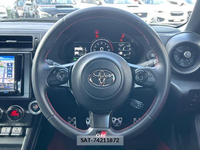 Toyota GR86 2022-10 8004923-11