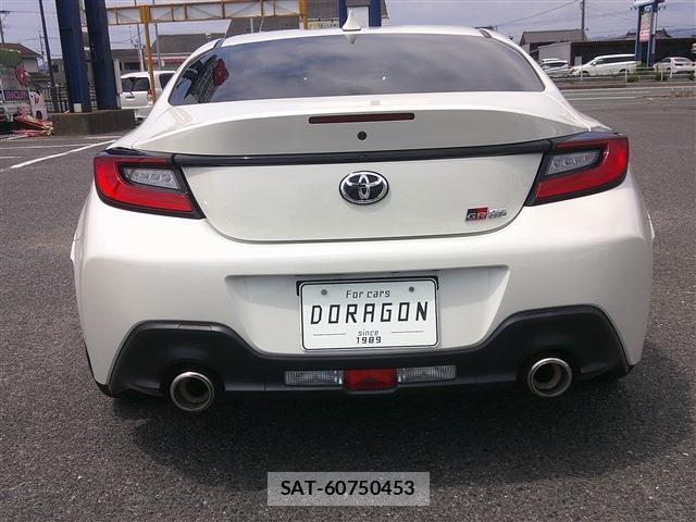Toyota GR86 2022-04 8006666-7