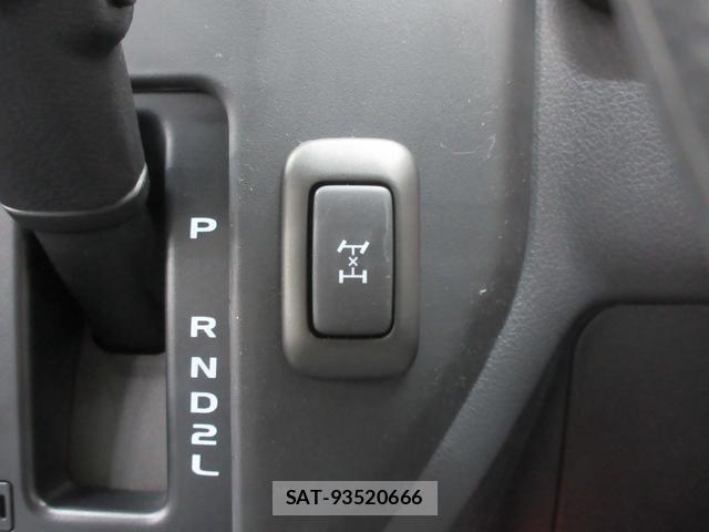 Daihatsu MAX 2025-11 8010807-17