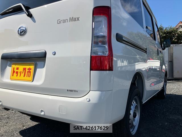 Daihatsu MAX 2025-09 8011952-16