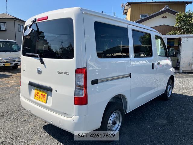 Daihatsu MAX 2025-09 8011952-2