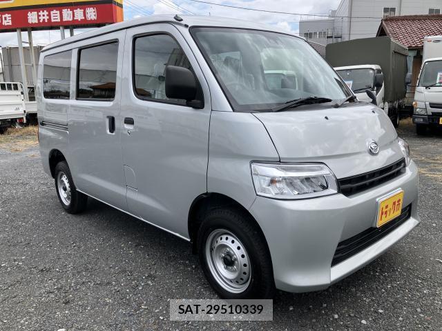 Daihatsu MAX 2025-08 8011955-2