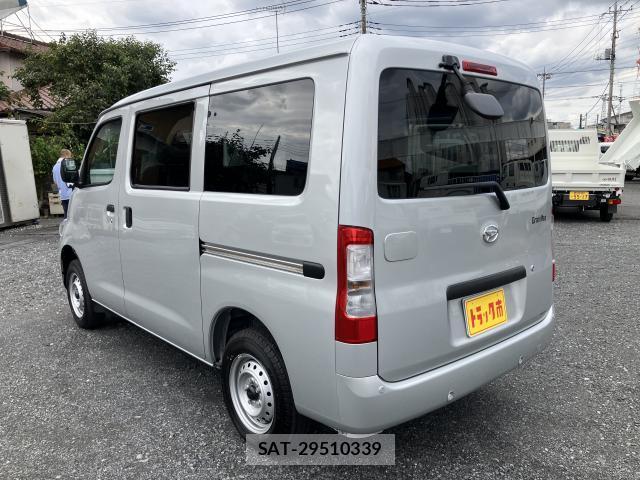 Daihatsu MAX 2025-08 8011955-6
