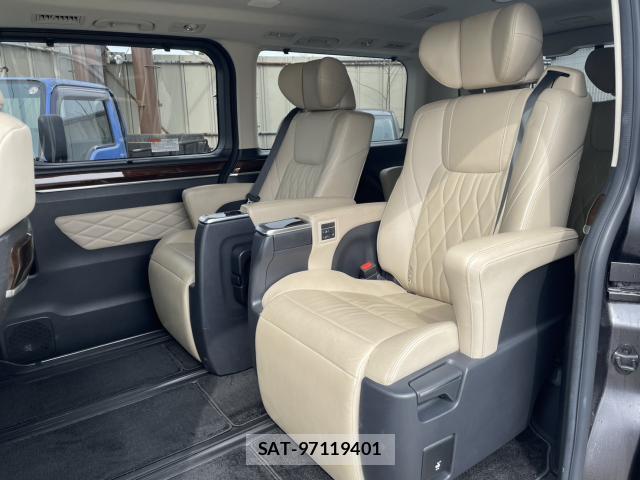 Toyota GRAN ACE 2021-04 8007025-13