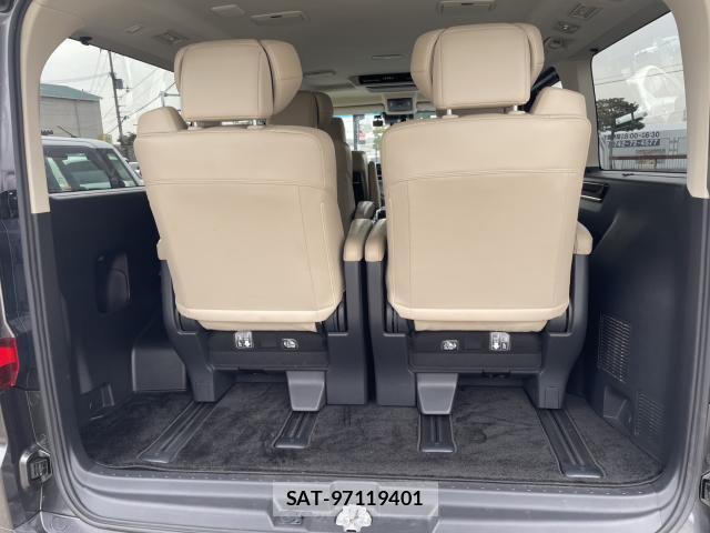 Toyota GRAN ACE 2021-04 8007025-18