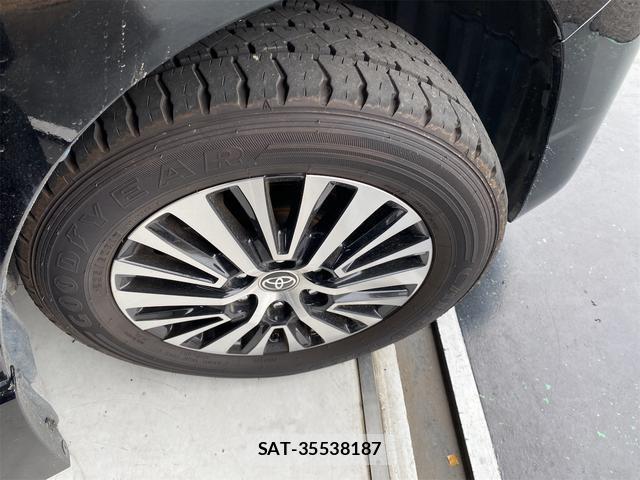 Toyota GRAN ACE 2023-02 8011449-18