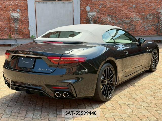 Maserati GranCabrio 2025-06 8003256-1