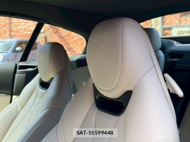 Maserati GranCabrio 2025-06 8003256-18
