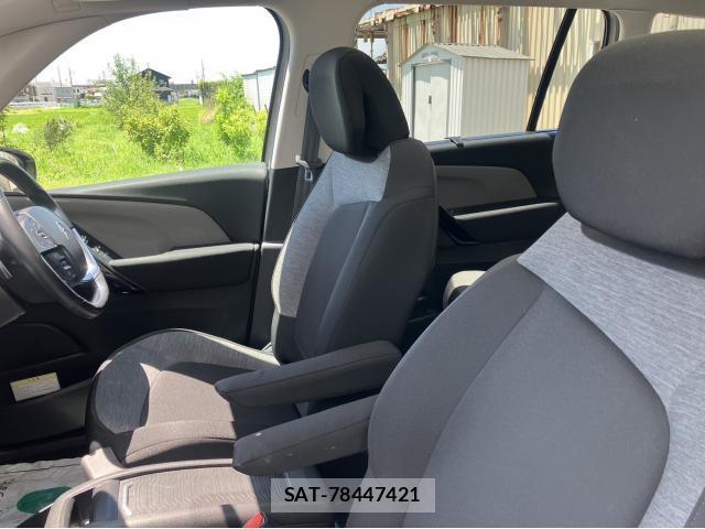 Citroen C4 2020-05 8010710-11