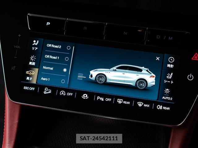 Maserati Grecale 2023-12 8007746-6