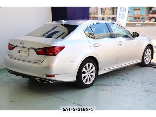 Lexus GS 2012-02 8009461-3