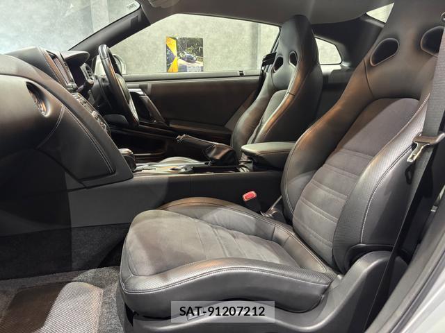 Nissan GT-R 2014-02 8009753-13