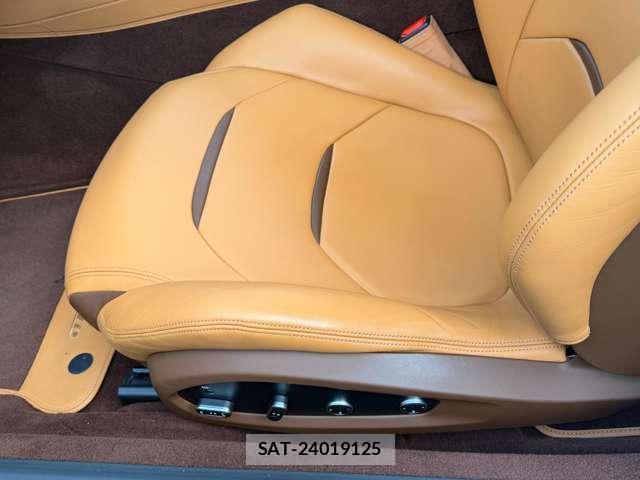 Ferrari GTC4 2018-04 8011456-10