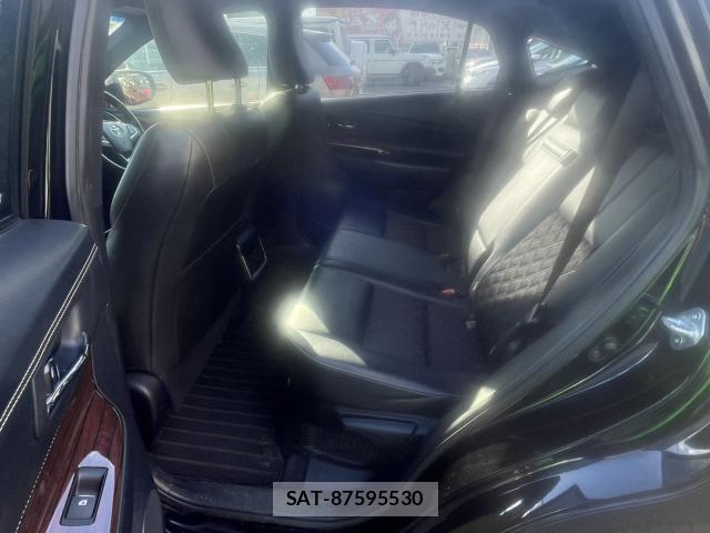 Toyota HARRIER HYBRID 2015-04 8006792-9