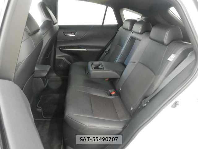 Toyota HARRIER 2023-04 8011018-17