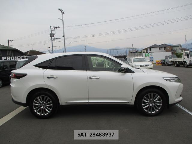 Toyota HARRIER 2018-03 8008507-11