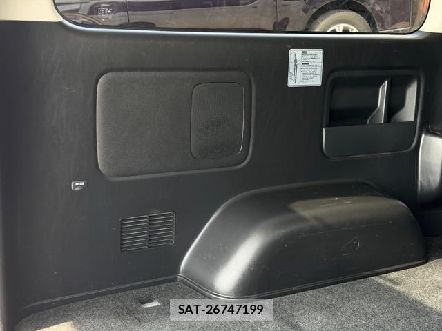 Toyota HIACE VAN 2014-06 8006032-10