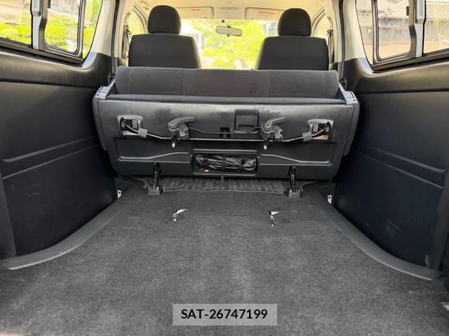 Toyota HIACE VAN 2014-06 8006032-16