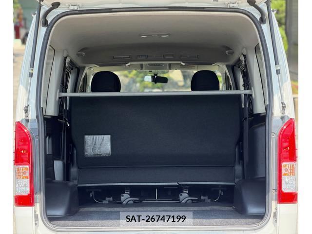 Toyota HIACE VAN 2014-06 8006032-6