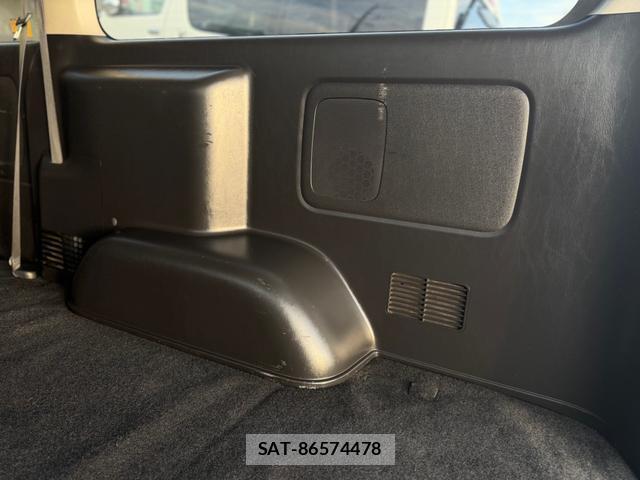 Toyota HIACE VAN 2014-01 8006034-11
