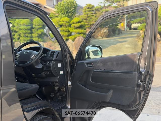 Toyota HIACE VAN 2014-01 8006034-14