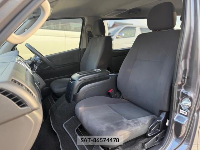 Toyota HIACE VAN 2014-01 8006034-19