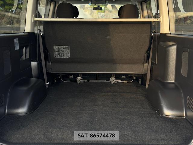 Toyota HIACE VAN 2014-01 8006034-7