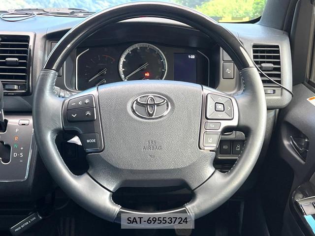 Toyota HIACE VAN 2025-12 8006143-10